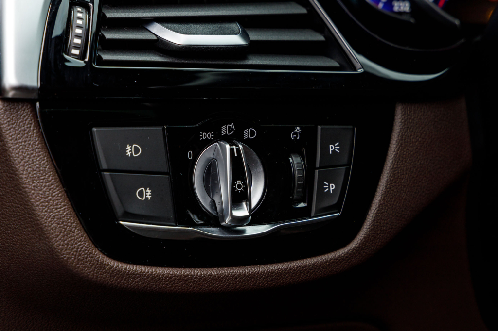 BMW 530 2017 фото 34