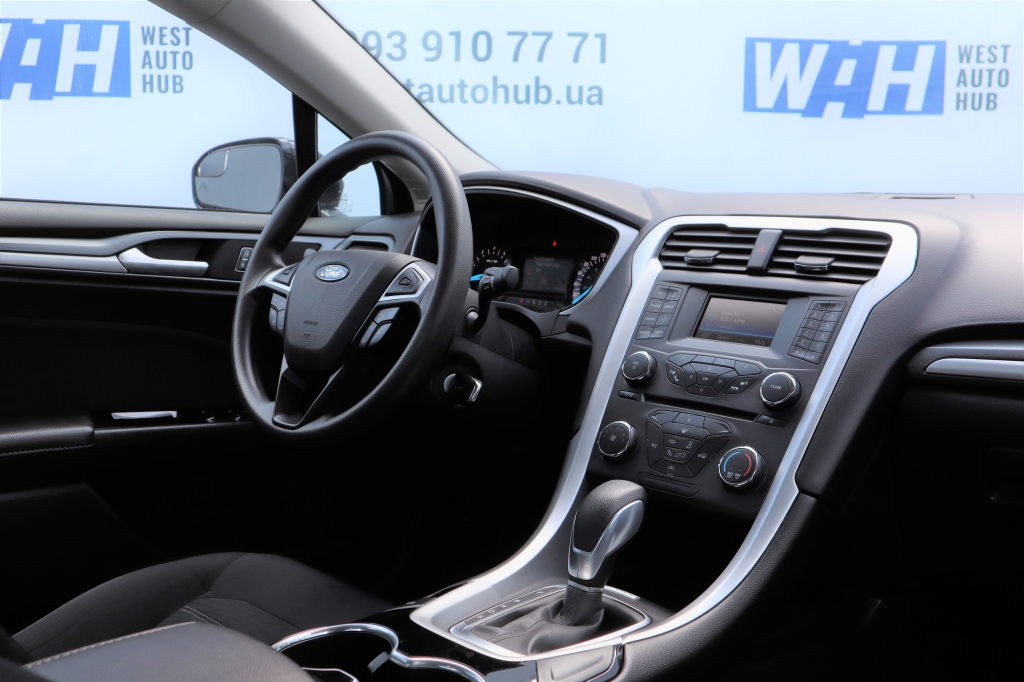 Ford Fusion SE 2016 фото 12