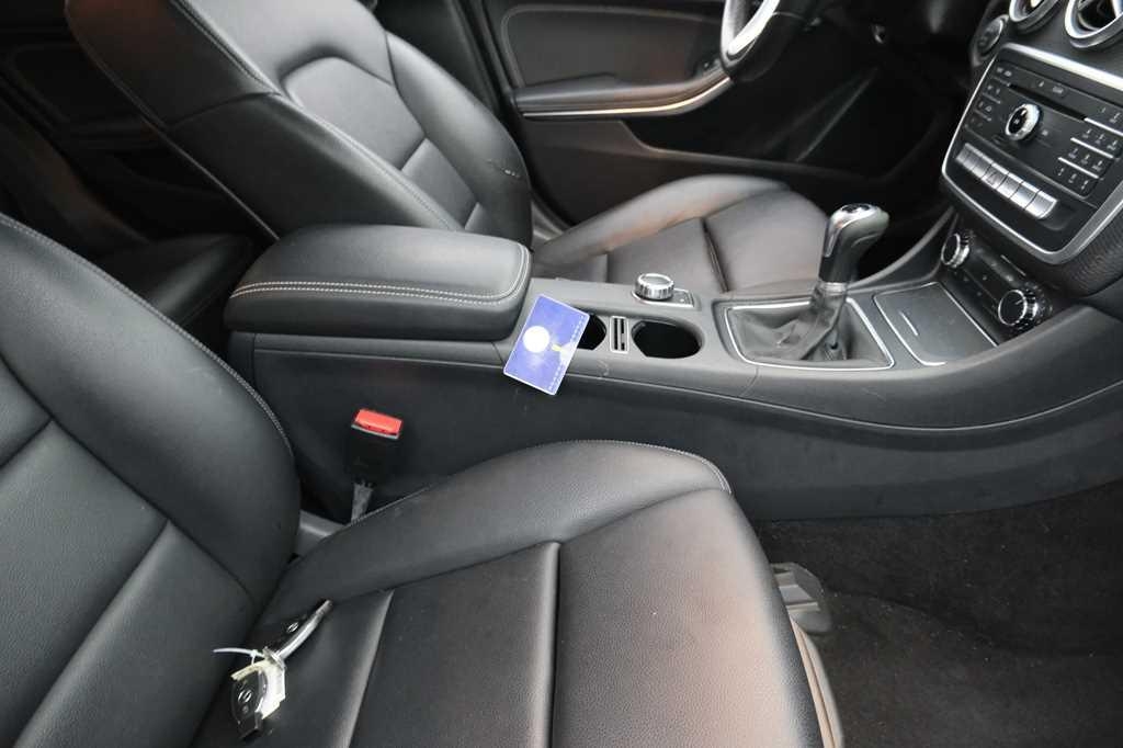 Mercedes-Benz A-Klasse 2017 photo 48