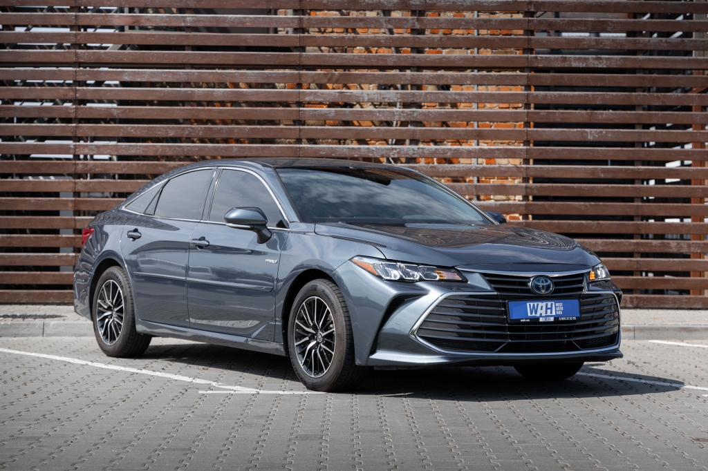 Toyota Avalon Hybrid 2020 photo 6