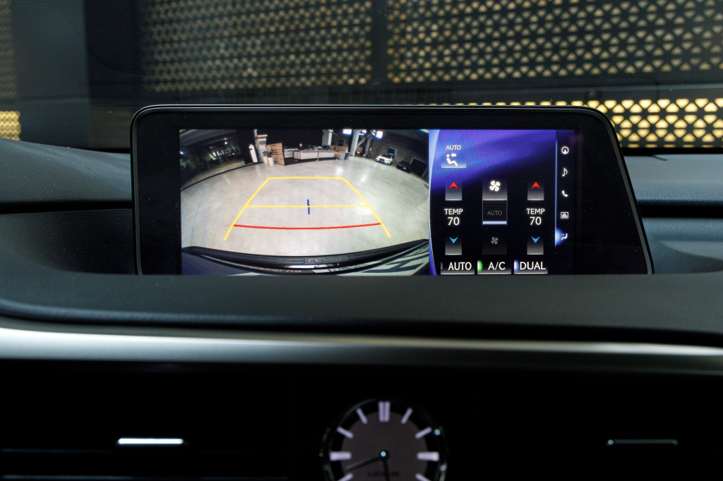 Lexus RX 350 2016 фото 21