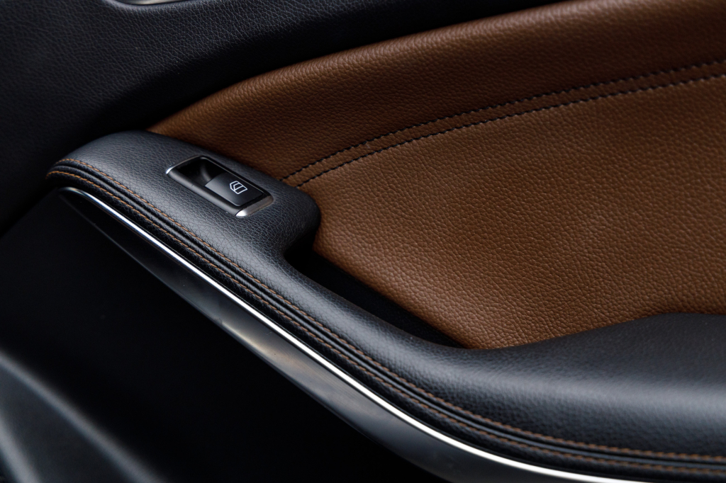 Mercedes-Benz GLA 220 4MATIC photo 23