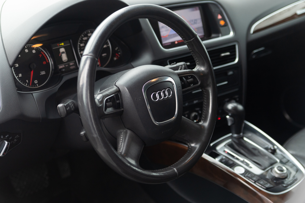 Audi Q5 Premium Plus 2012 photo 24