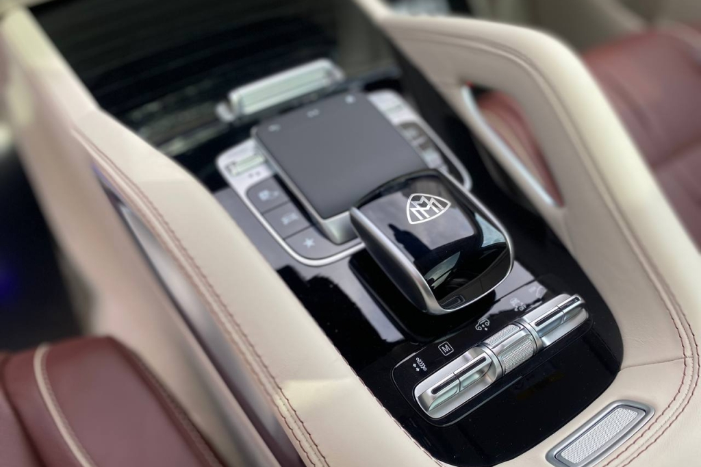 Mercedes-Benz Maybach GLS 600 2021 photo 25