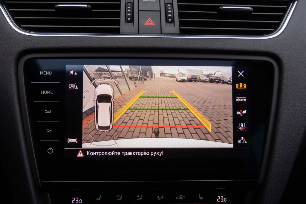 Skoda Octavia Laurin & Klement 2020 photo 30