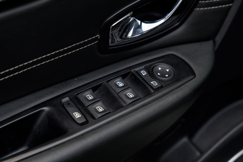 Renault Grand Scenic photo 17