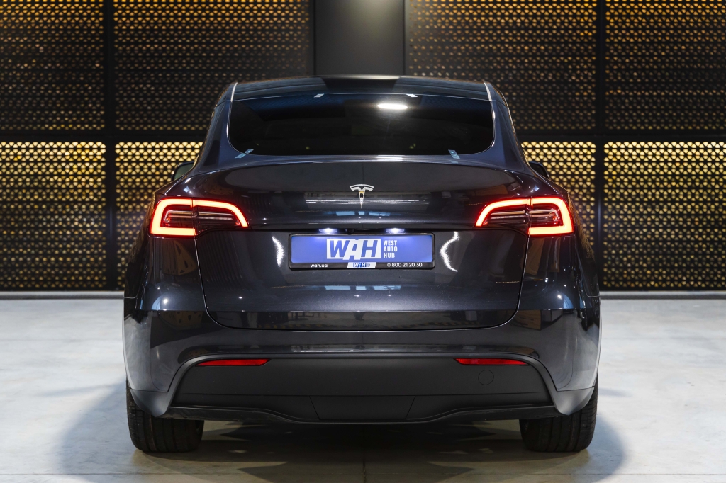 Tesla Model Y Long Range 2024 фото Tesla Model Y Long Range 2024 фото 11