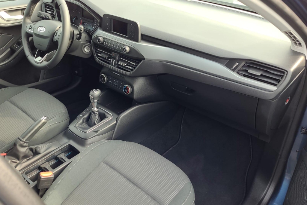 Ford Focus 2019 photo 2