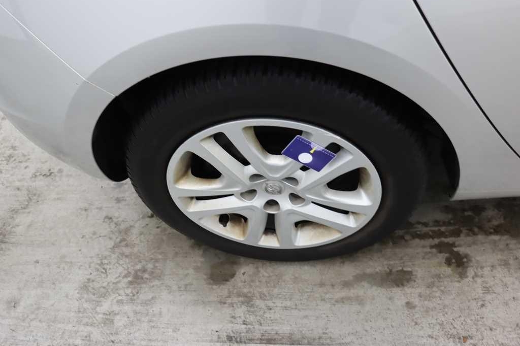 Opel Astra 2018 фото 22