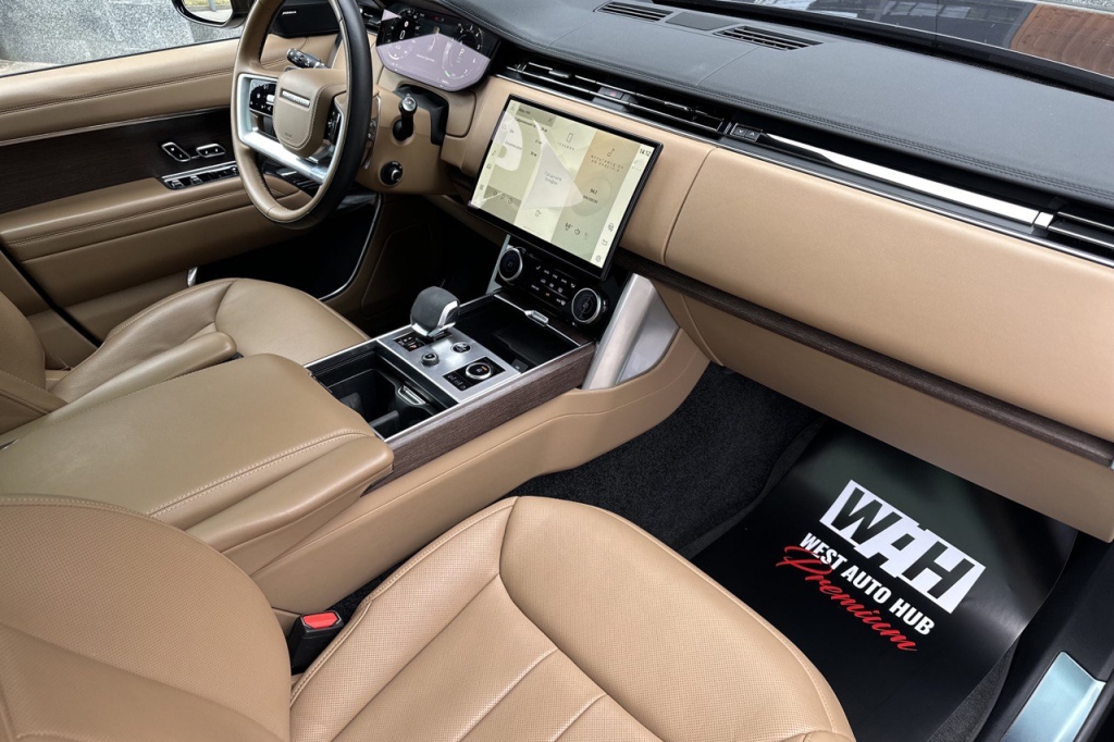 Land Rover Range Rover P440 AT 2022 photo 12