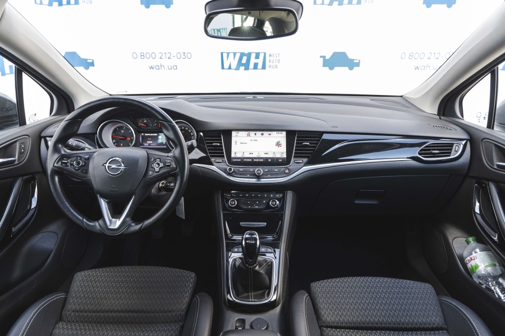 Opel Astra K 2016 фото 17