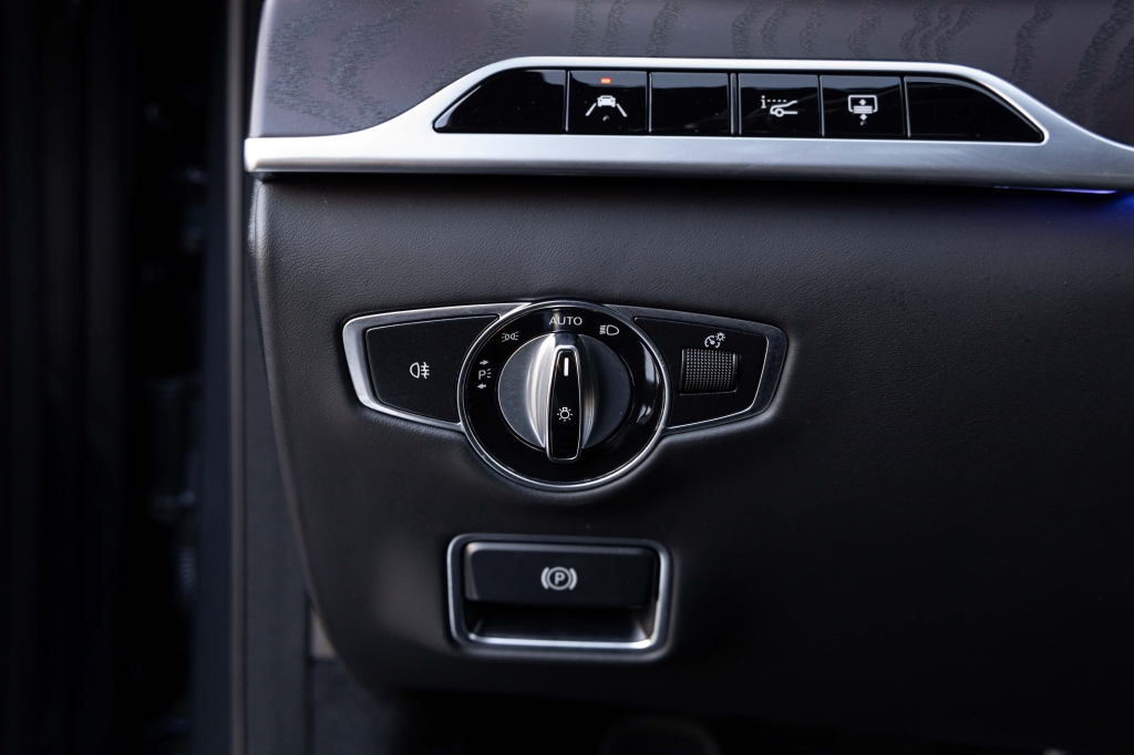 Mercedes-Benz S-Class S400d 2018 фото Mercedes-Benz S-Class S400d 2018 фото 23