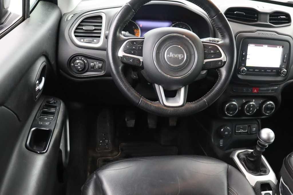 Jeep Renegade 2016 фото 2