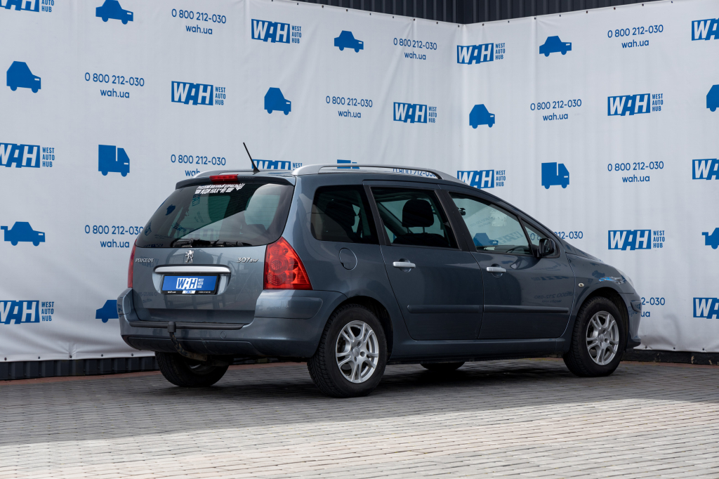 Peugeot 307 SW 2008 photo 4