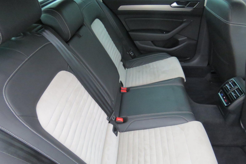 Volkswagen Passat Variant 2017 фото 5