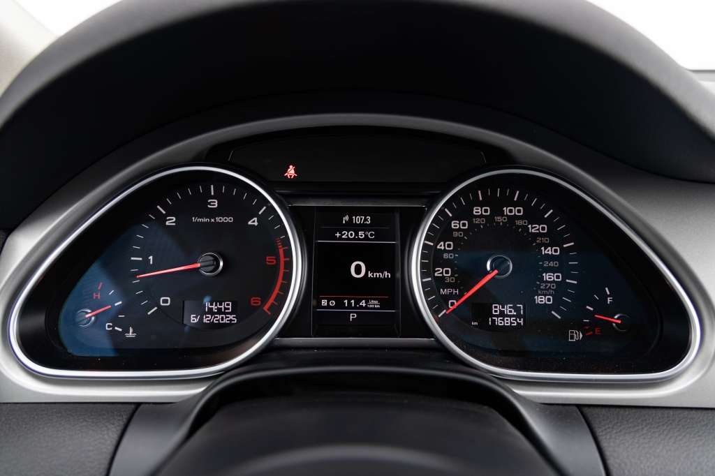 Audi Q7 2015 фото Audi Q7 2015 фото 29
