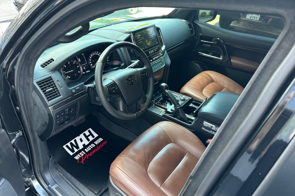 Toyota Land Cruiser 200 GUARD B6 2018 фото Toyota Land Cruiser 200 GUARD B6 2018 фото 11