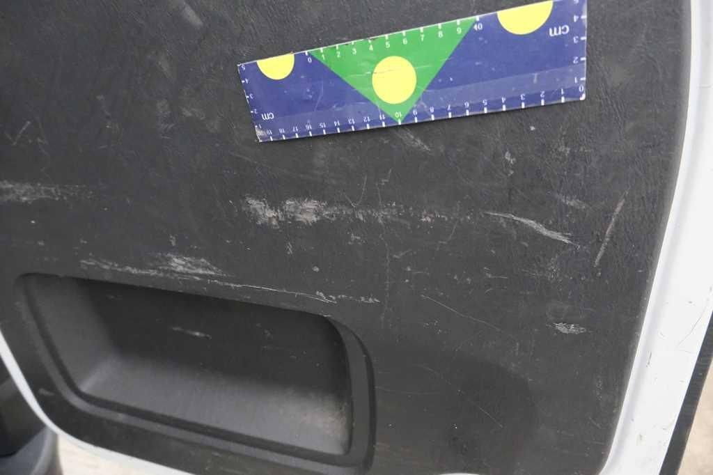 Renault Trafic 2015 photo 43