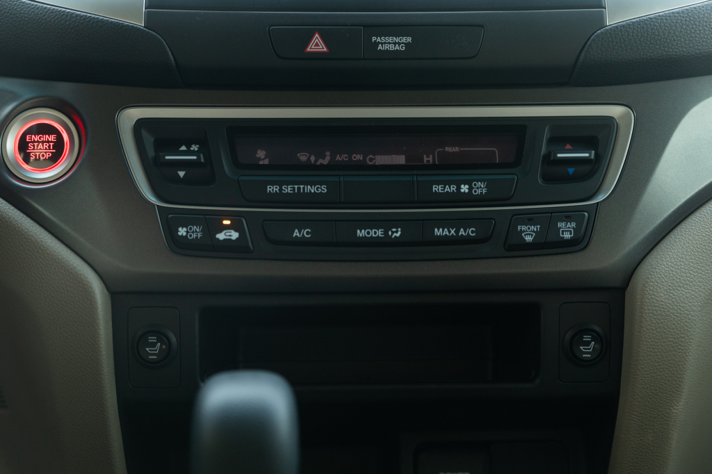 Honda Pilot LX 2018 photo 37