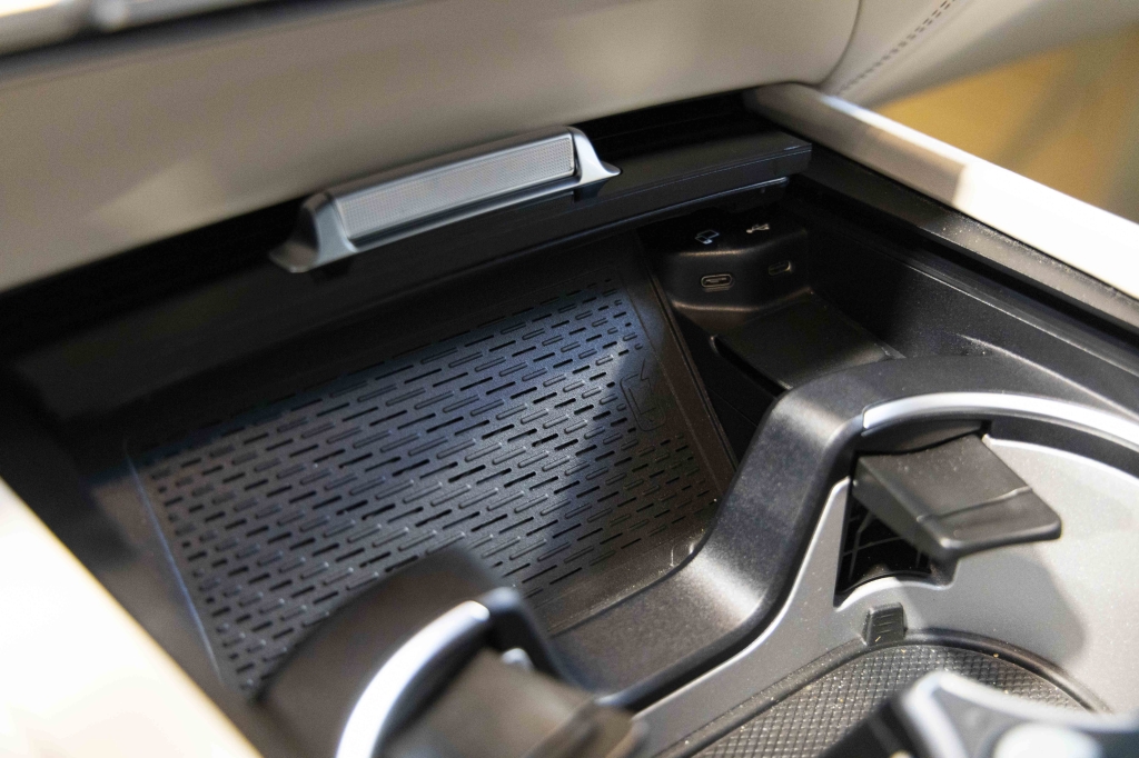 Mercedes-Benz Maybach GLS 600 2022 photo 27