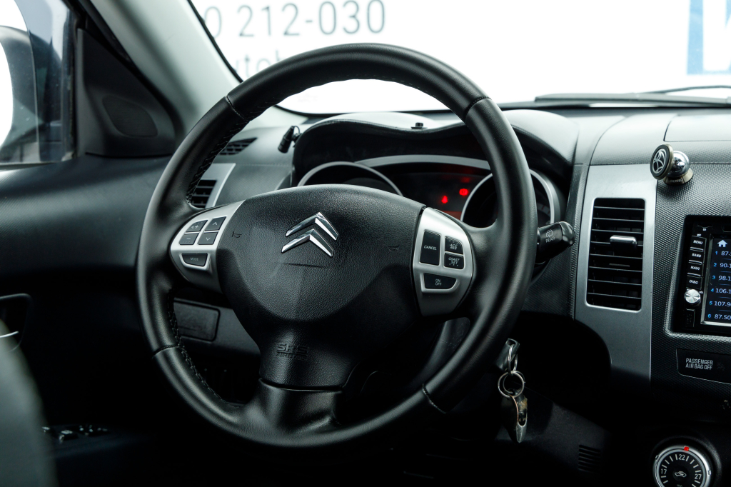 Citroen C-Crosser 4x4 2008 фото 22