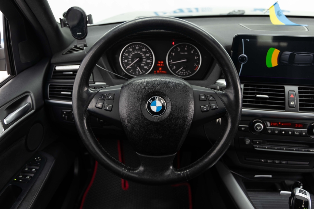 BMW X5 35i 2011 фото 20