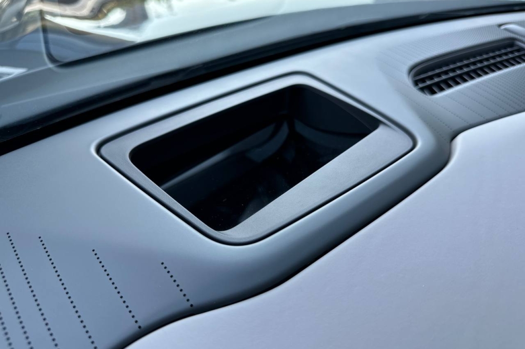 Cadillac Escalade PLATINUM 4WD 2022 фото Cadillac Escalade PLATINUM 4WD 2022 фото 26