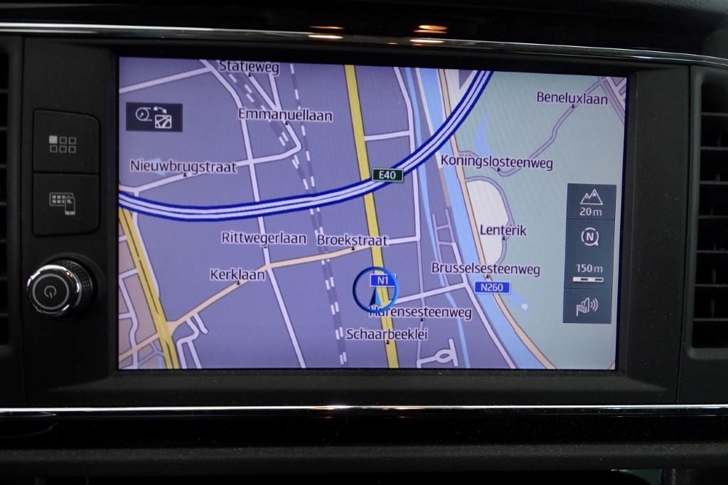 SEAT Leon 2019 фото 6