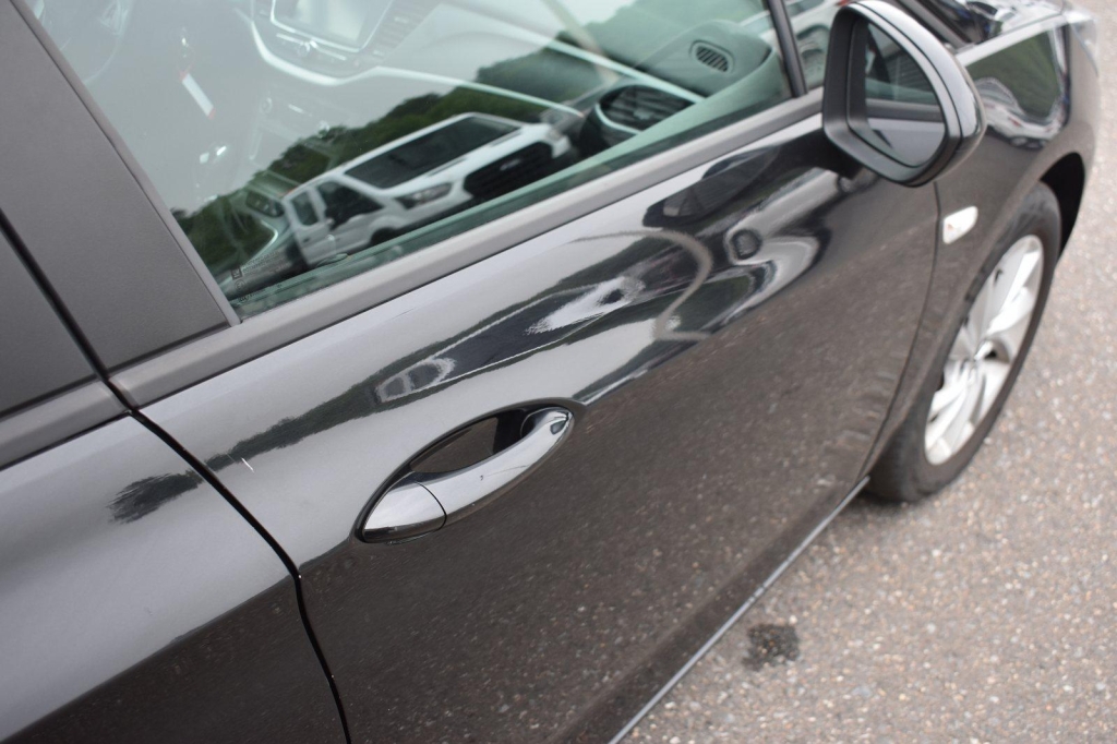 Opel Astra Sports Tourer 2019 photo 18