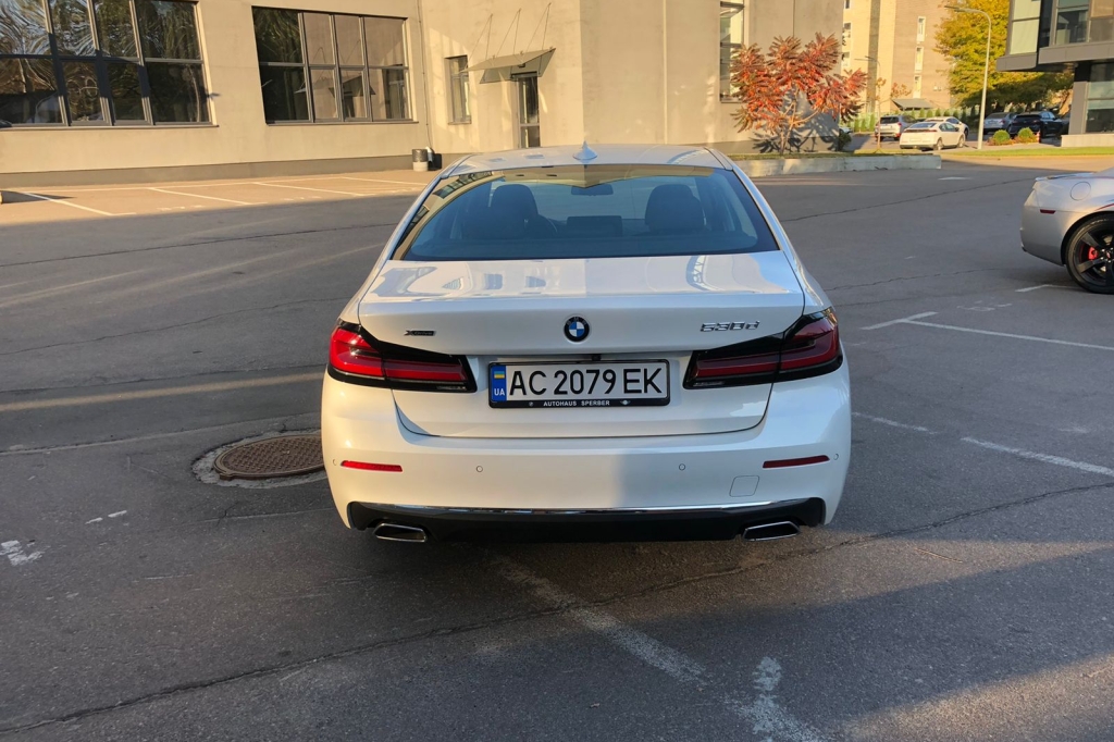 BMW 530 XDrive D 2020 фото 12
