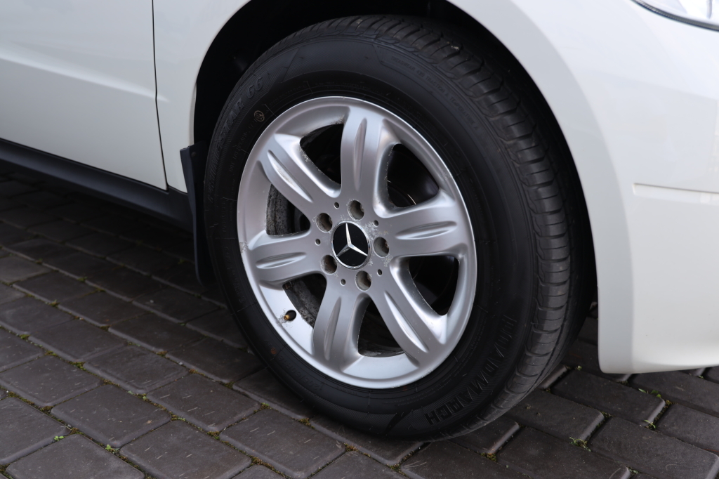 Mercedes-Benz A-Class A180 W169 2011 photo 15