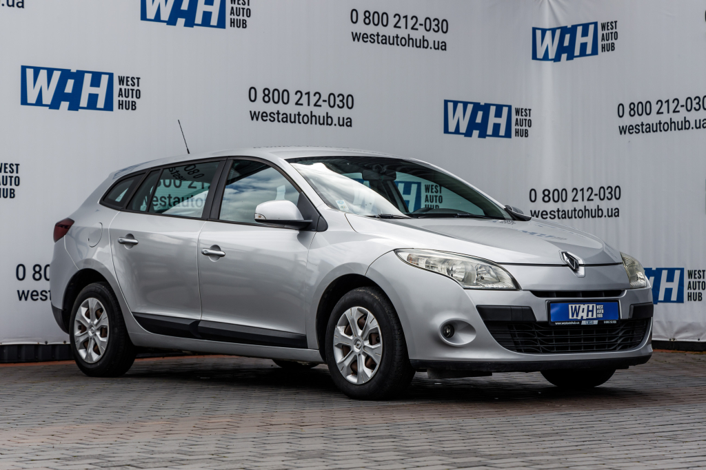 Renault Megane 2010 фото 2