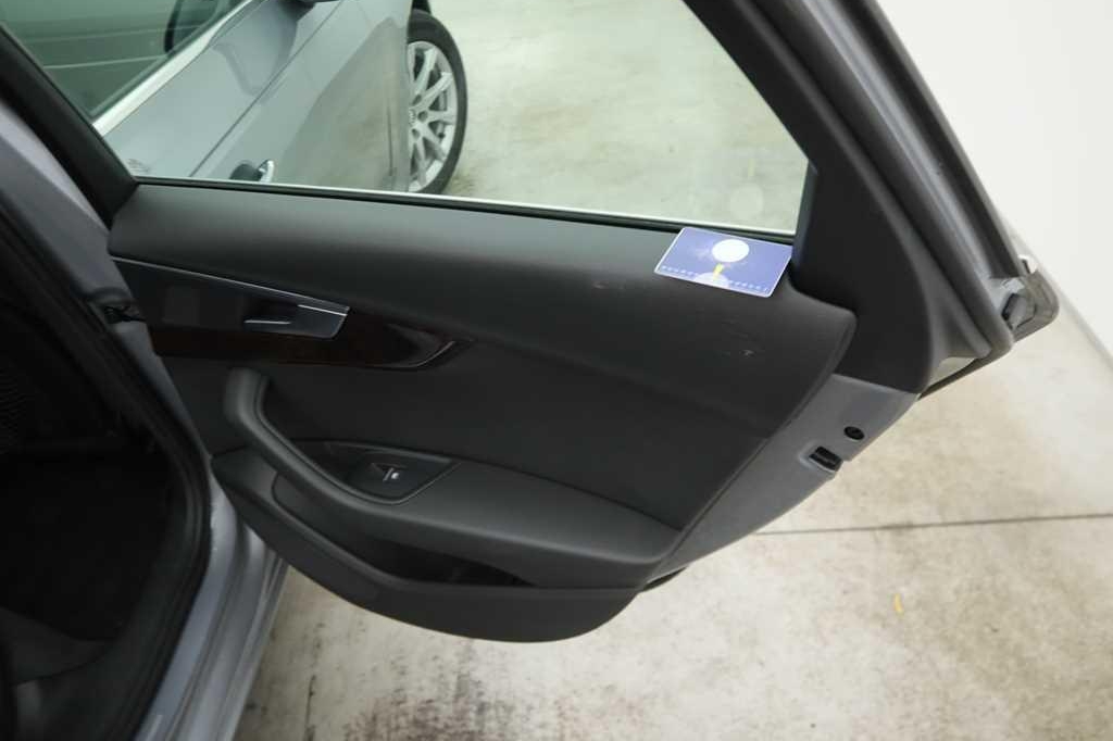 Audi A4 2016 photo 9