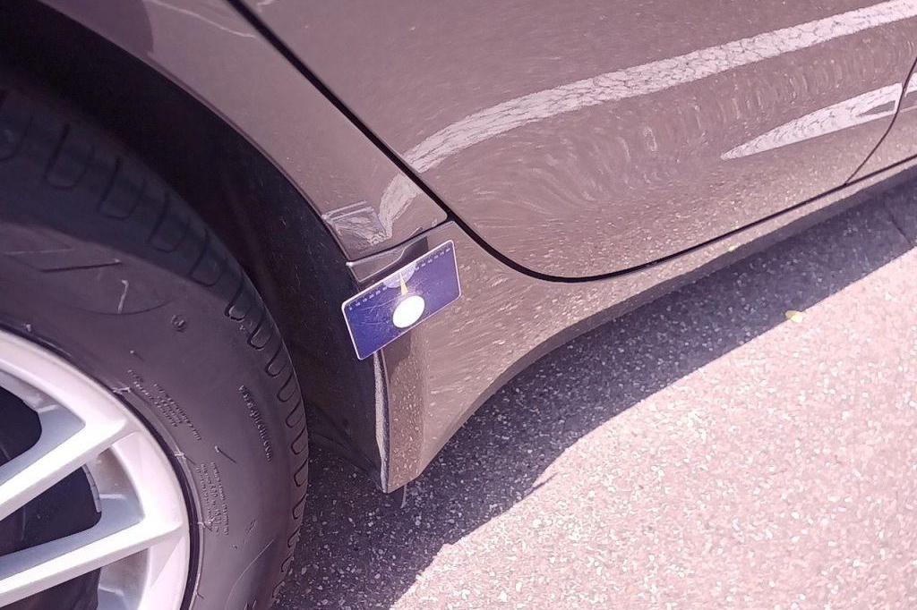 Jaguar XE 2015 photo 25