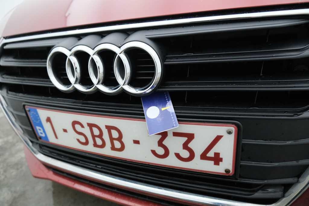 Audi A4 2017 photo 35