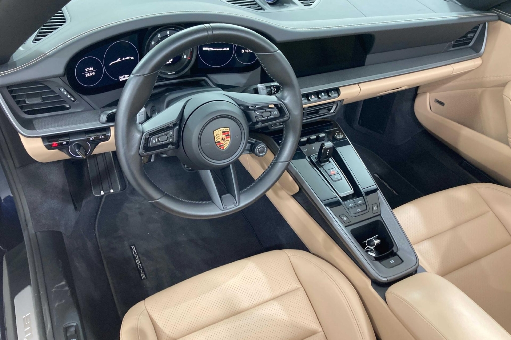 Porsche 992 Cabrio 2020 photo 9