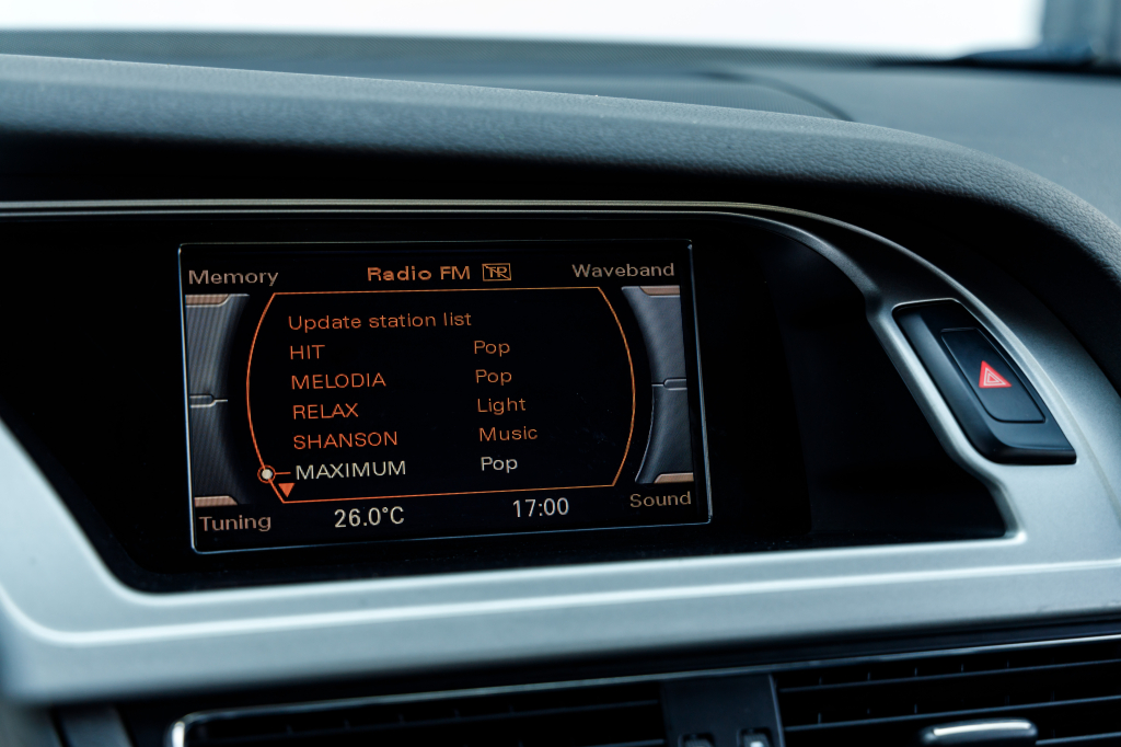 Audi A4 2008 фото 23