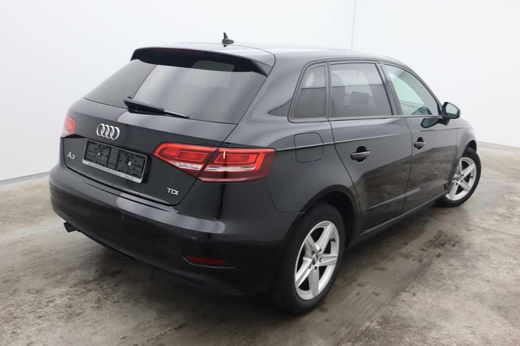 Audi A3 Sportback 2017 фото 5