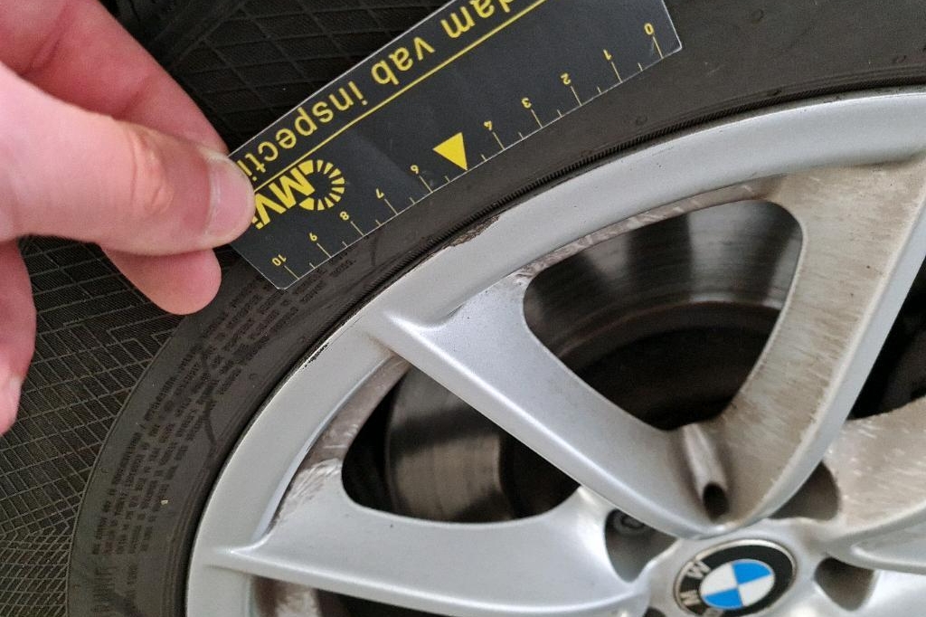 BMW 5 Series 2017 фото 14