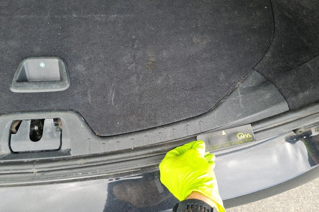 Volvo V60 2017 photo 31