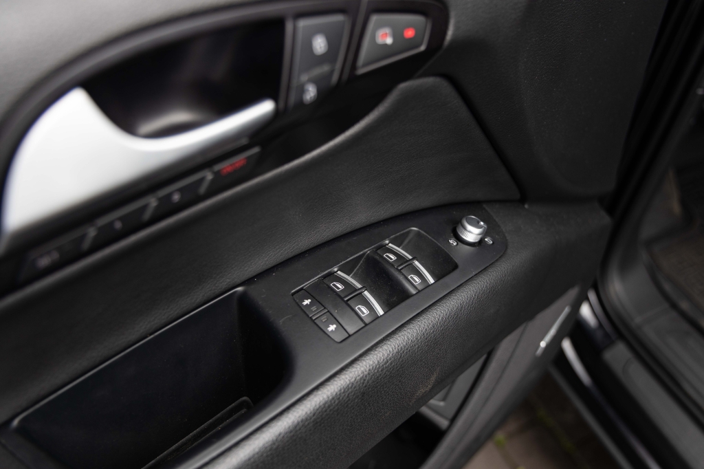 Audi Q7 2015 фото Audi Q7 2015 фото 13
