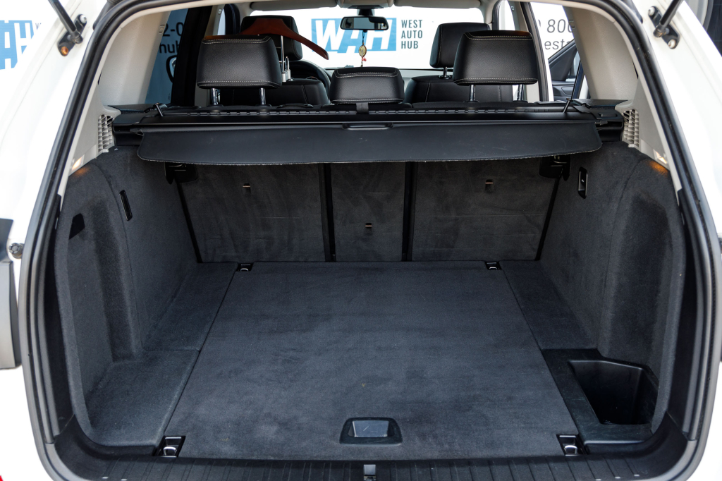 BMW X3 2011 фото 21