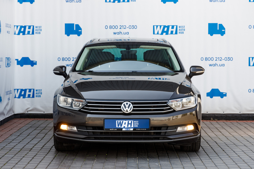 Volkswagen Passat B8 Highline 2015 photo 1