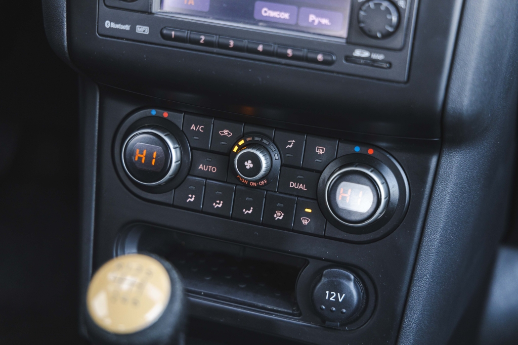 Nissan Qashqai 2012 photo 21