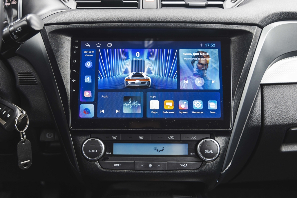 Toyota Avensis 2016 photo 24