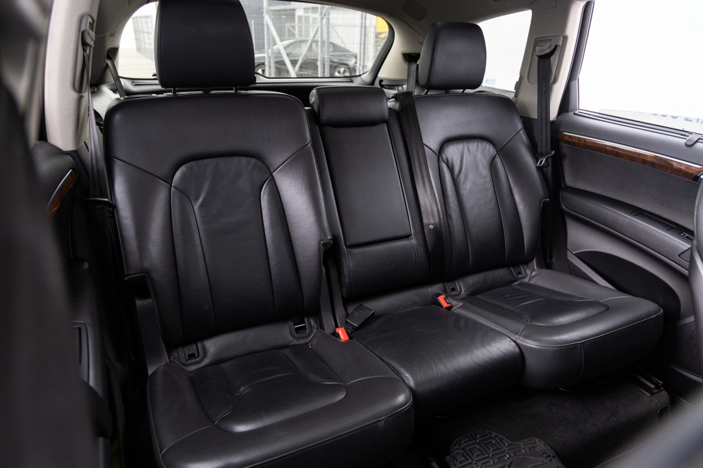 Audi Q7 2015 фото Audi Q7 2015 фото 34