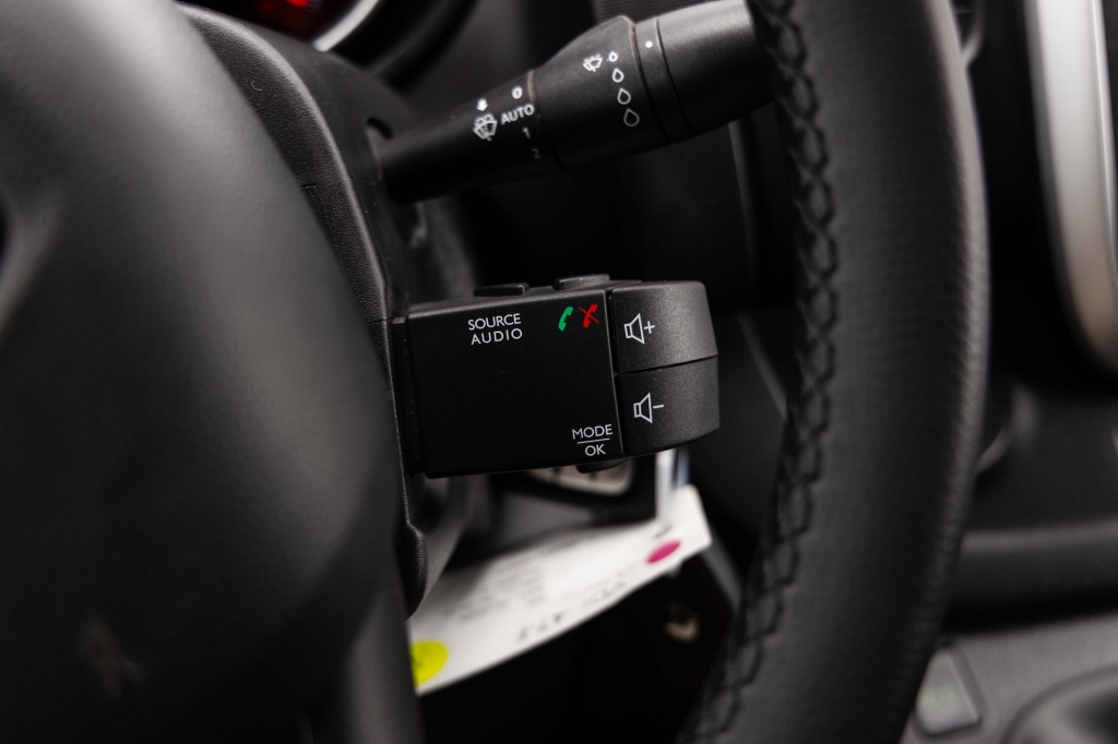 Renault Trafic 2019 photo 19