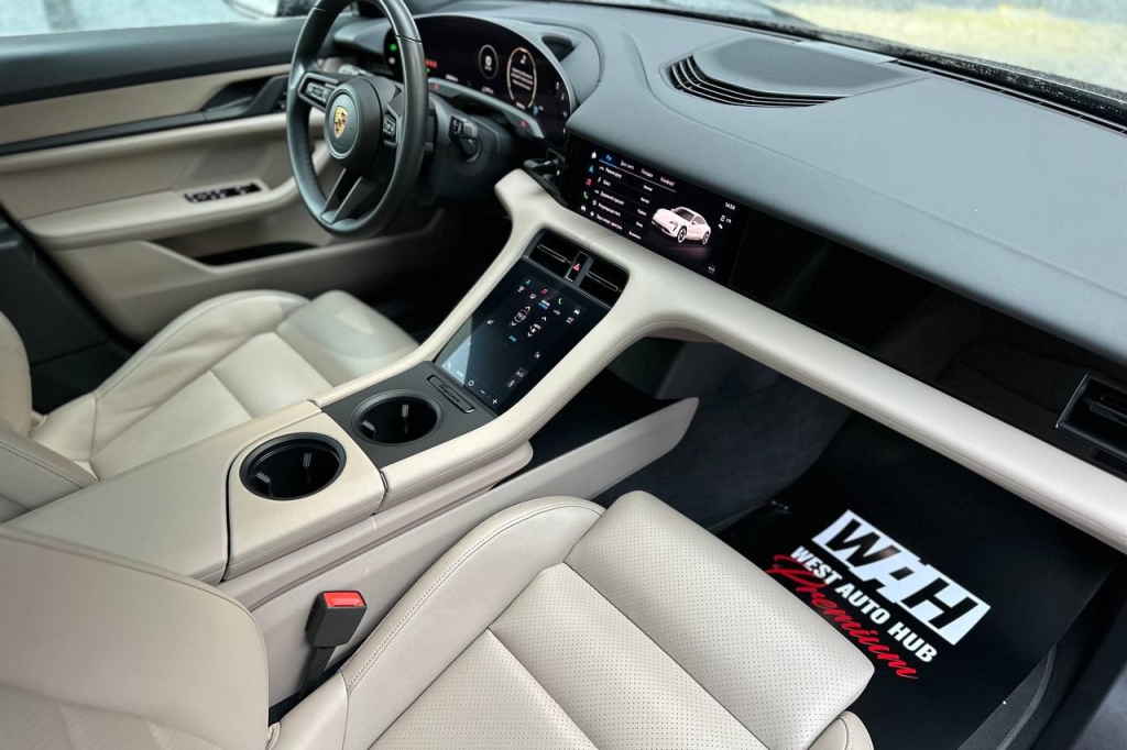 Porsche Taycan 4S 2020 photo 15