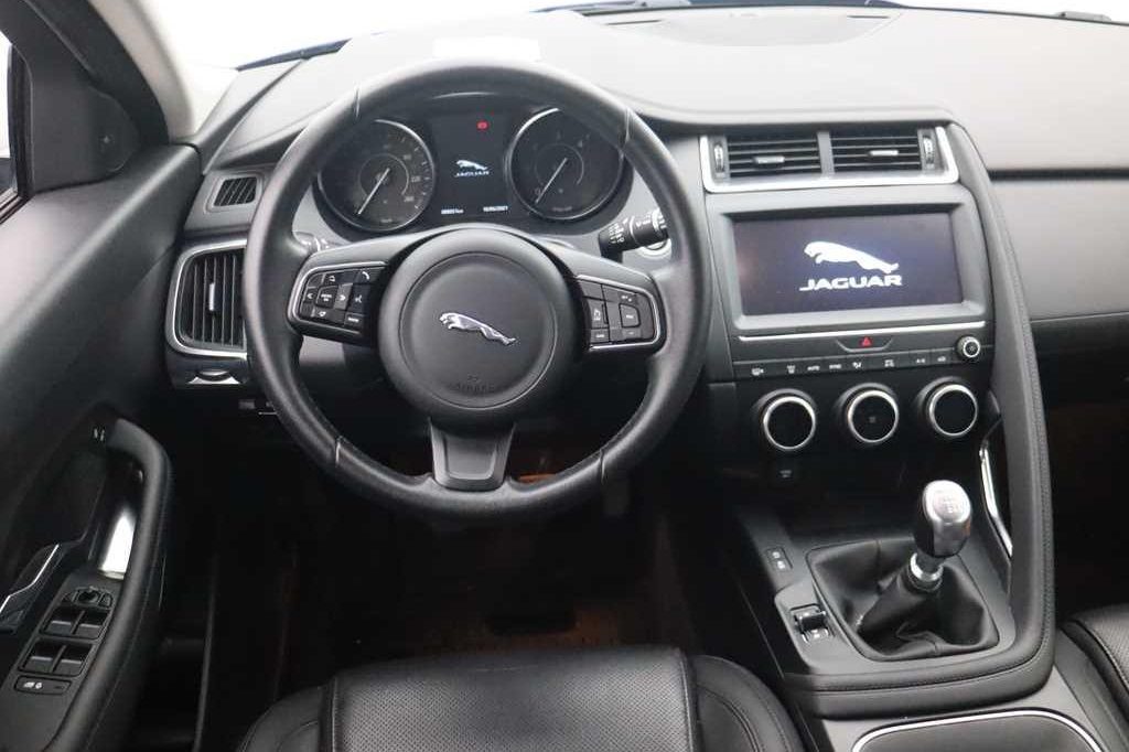 Jaguar E-Pace 2018 photo 6