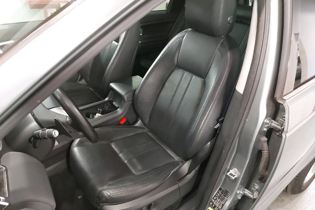 Land Rover Discovery Sport 2016 photo 19